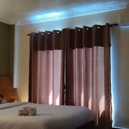 Hotel Hornbill 사우라하 외부 사진