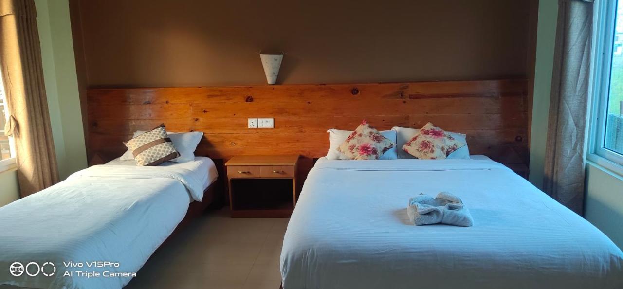 Hotel Hornbill 사우라하 외부 사진