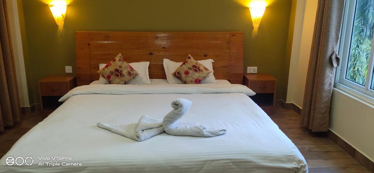 Hotel Hornbill 사우라하 외부 사진