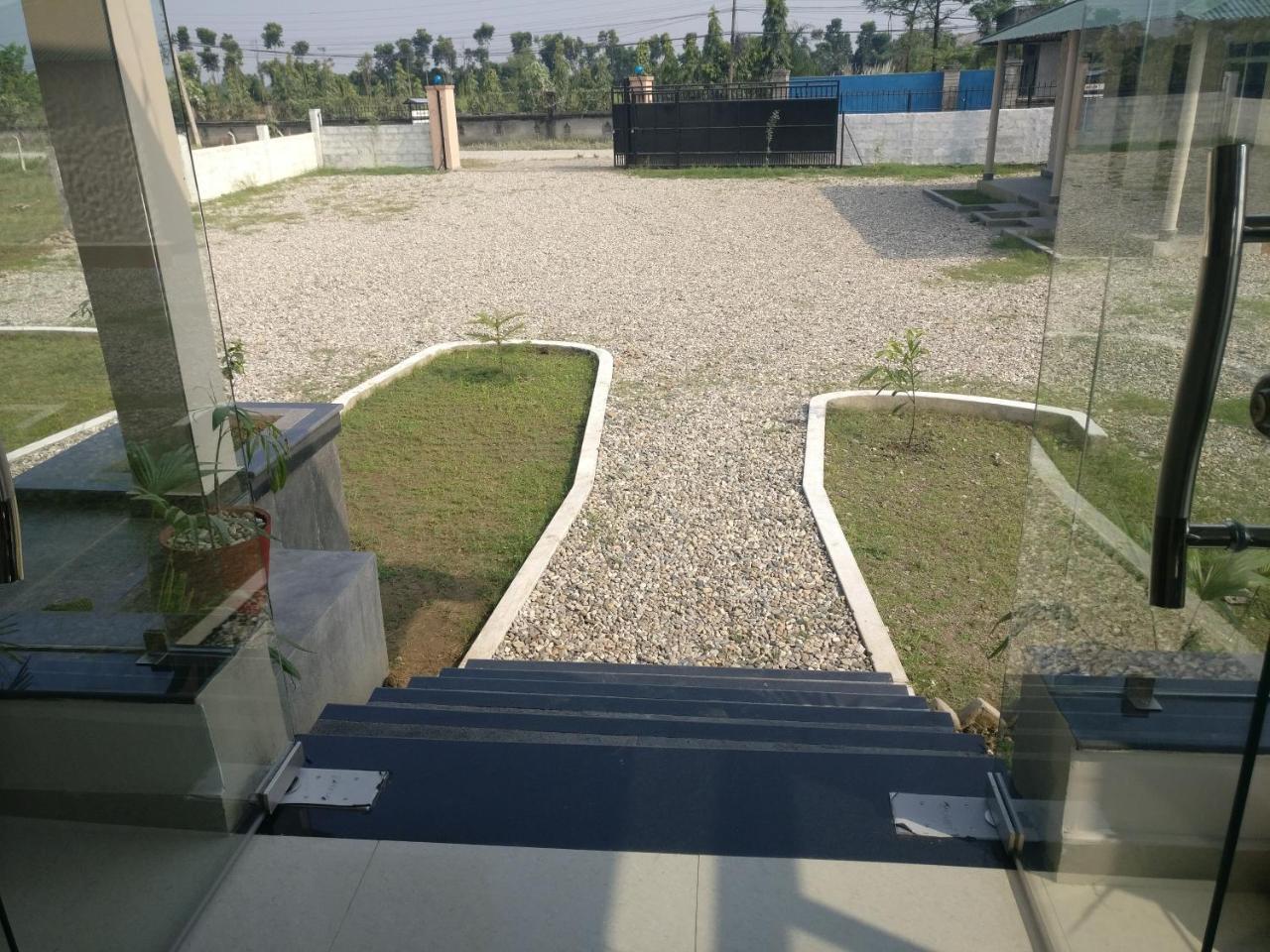 Hotel Hornbill 사우라하 외부 사진