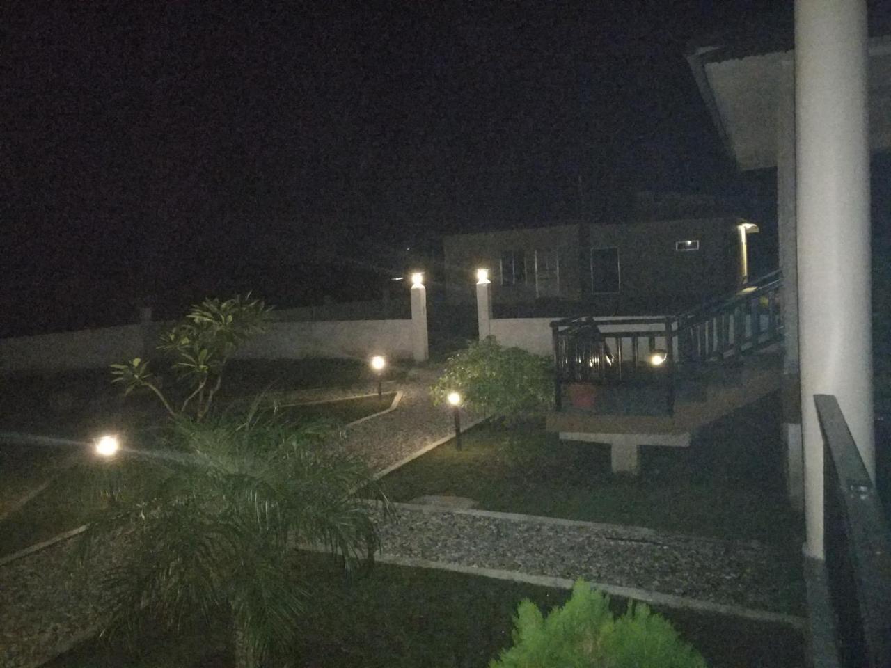 Hotel Hornbill 사우라하 외부 사진