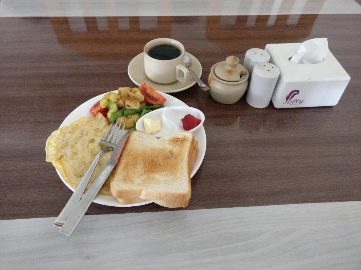 Hotel Hornbill 사우라하 외부 사진